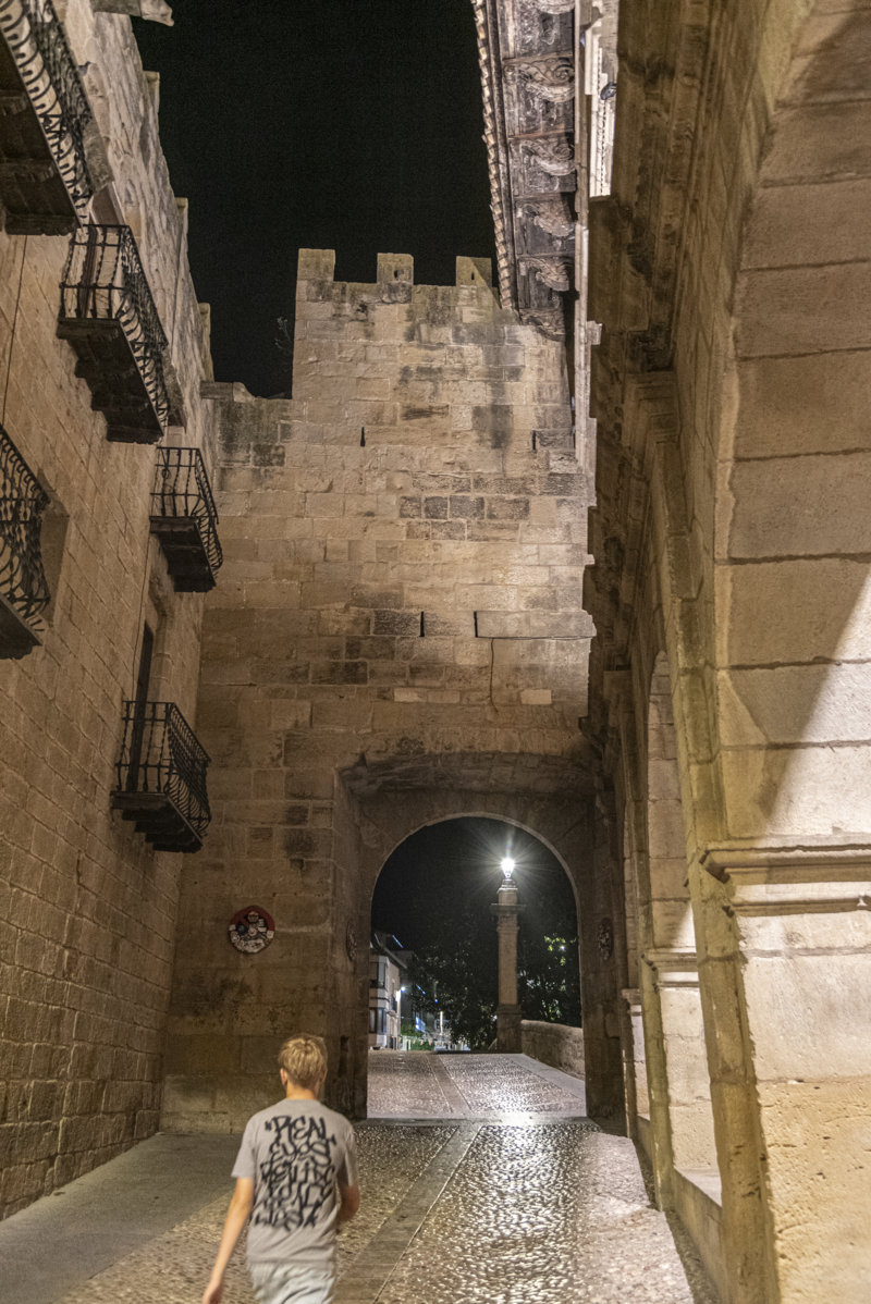 Teruel - Valderrobres 10 - Puerta de San Roque.jpg